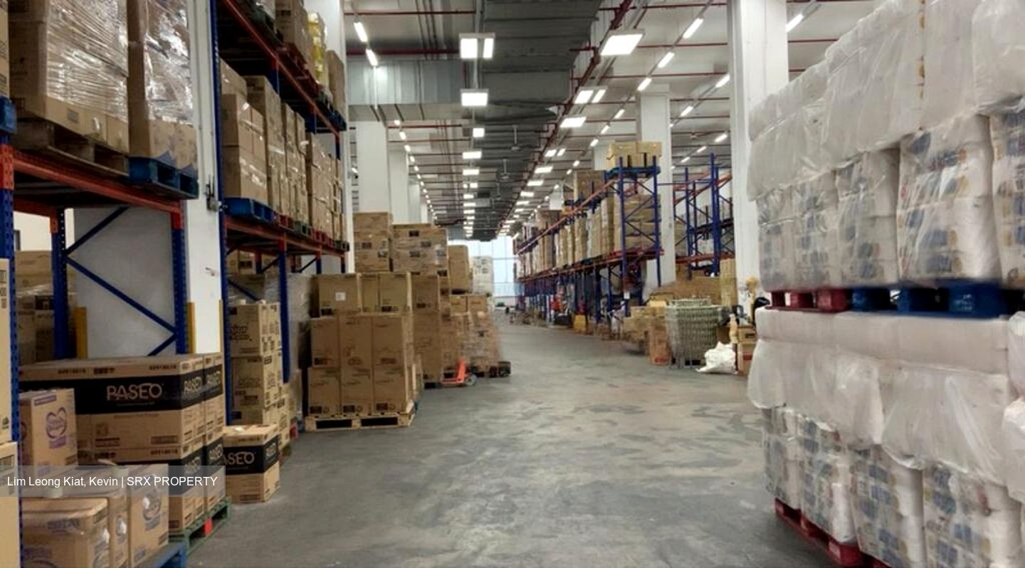 Form Industrial Building (D18), Factory #473989791